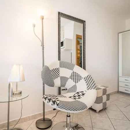 Apartment Andjelka-2 By Interhome