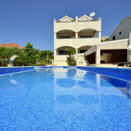 Διαμέρισμα Andjelka-2 By Interhome Τρογκίρ